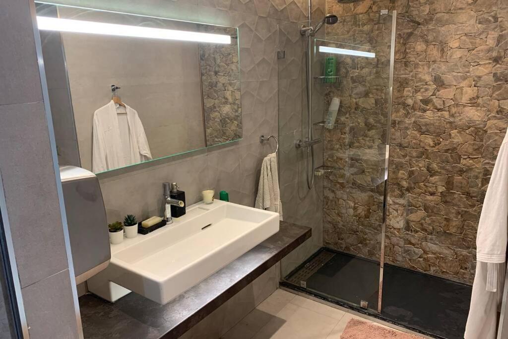 Apartment Meuble A Tanger, 3mn De La A Pied. *